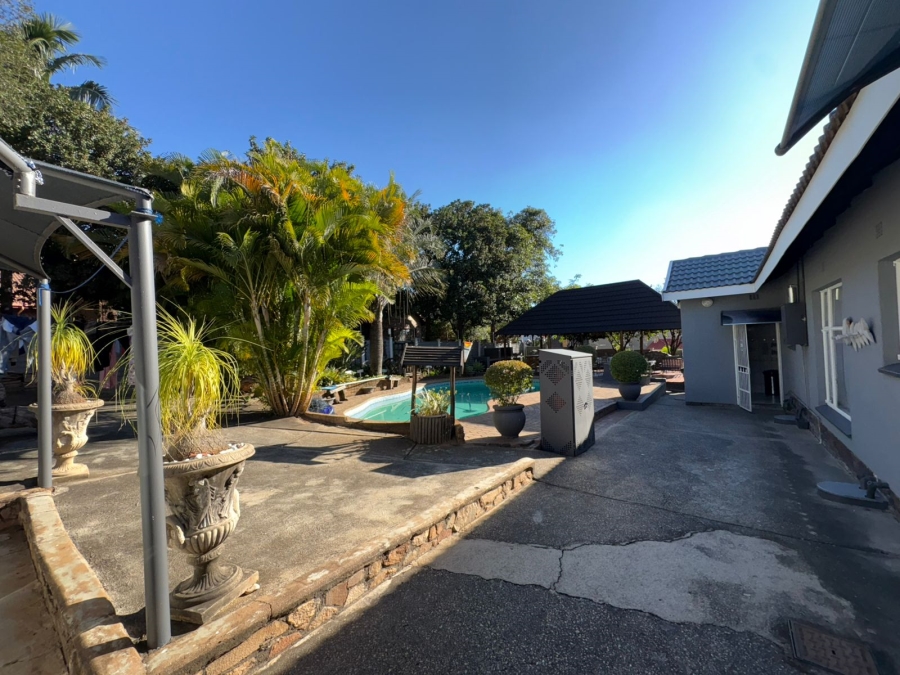 4 Bedroom Property for Sale in Safari Gardens North West